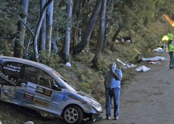 В Испании на ралли автомобиль врезался в зрителей. Погибли 6 человек