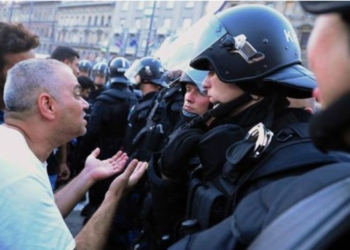 У вокзала в Будапеште мигранты подрались с полицией