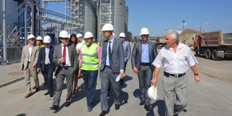 В Николаев приехал министр инфраструктуры, чтобы проверить, как работает постановление КМУ о дерегуляции в портах