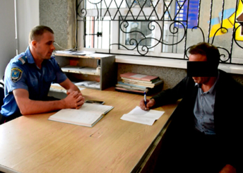 В Николаеве ограбили иностранца, который отказался опрокинуть по рюмочке с незнакомцем