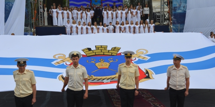 Николаев концертом на площади Соборной начал празднование своего 226-летия