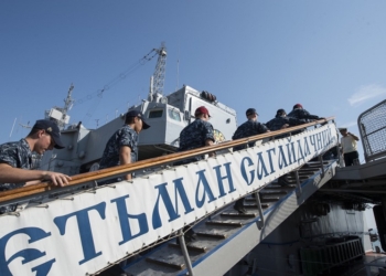 Американские моряки о команде “Сагайдачного”: Поработать бы с ними в океане!