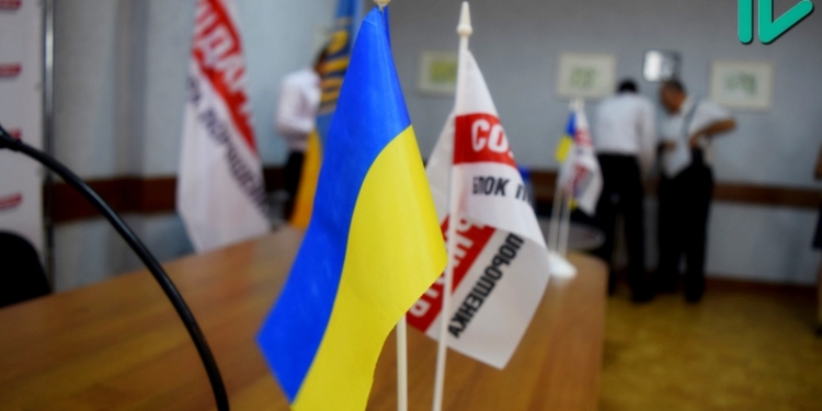 Партсъезд Николаевской «БПП-Солидарность»: в мэры пойдет Леонид Клименко, а первый номер списка – Вячеслава Симченко – заменили на Константина Картошкина