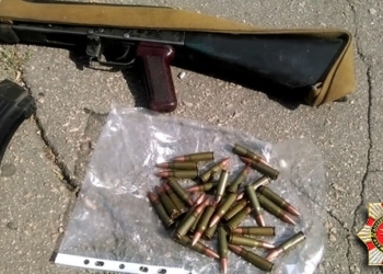 50-летний житель Николаевской области, разыскиваемый за пытки и киднеппинг, с арсеналом оружия задержан в Донецкой области