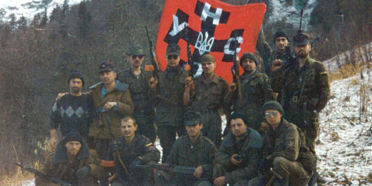 “Дело воинственного Яценюка”. Уже не смешно, в РФ пытали людей, чтобы “выбить” против Арсения нужные показания