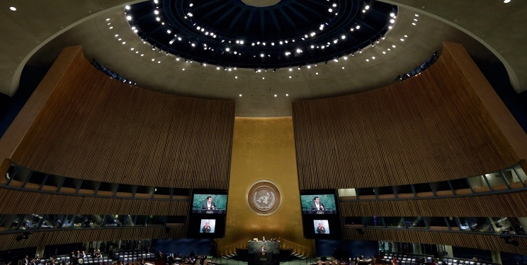 Во время выступления Порошенко делегация РФ изволила выйти вон