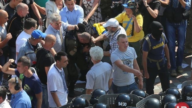 “Есть только один способ справиться с революцией – не останавливать ее ход”