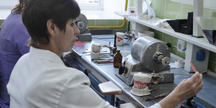 В Николаевской областной стоматологической поликлинике открыли современную зуботехническую лабораторию