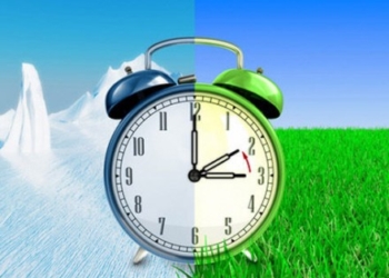 Украина перейдет на зимнее время в день выборов 25 октября