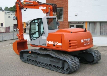 Николаевский порт «Октябрьск» купил гидравлический перегружатель за 11 миллионов гривен