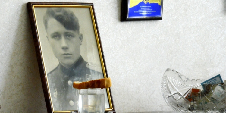 В Николаевском горсовете решают судьбу наград Героя Советского Союза в обход законного наследника?