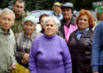 Без драк, но со скандалами: в Николаеве на одном пикете повстречались экс-коммунисты и «правосеки»