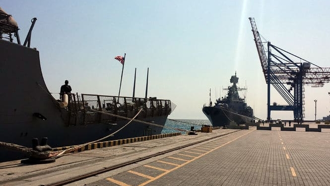 В Одессу прибыл эсминец США Donald Cook