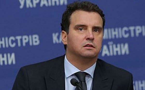 В Госрезерве недостача на сумму 900 млн, — Абромавичус