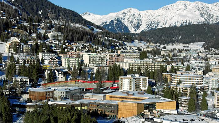 В Австрии под снежной лавиной погибли 5 туристов 1