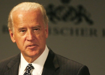 У Байдена не подтвердили сообщения СМИ о “желтой карточке” для украинской власти