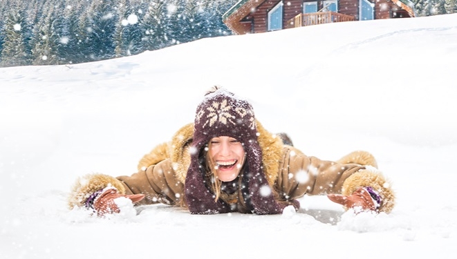 Невероятно! На фоне аномально жаркой осени в Украине выпал первый снег