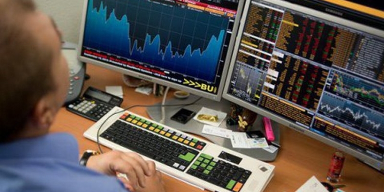 Глава Комиссии по ценным бумагам намерен сократить число бирж