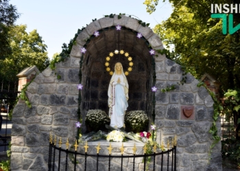 У николаевских католиков праздник: у костела Святого Иосифа освящен грот «Сердце Марии»