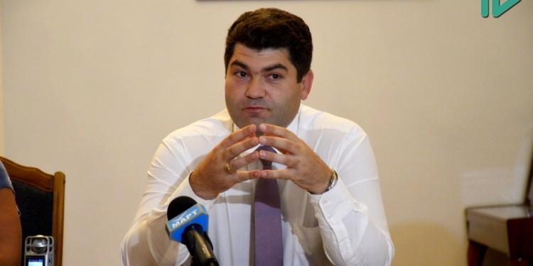 Николаевский журналист: Украинских военнослужащих на “гражданке” боятся все, даже милиция