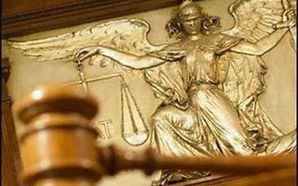 “Слепая Фемида”? Но очень голодная. У судьи Высшего хозсуда арестовали 11 млн. евро