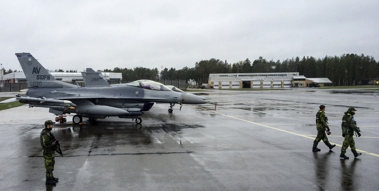 РФ пугает Швецию “ответными контр-мерами”, если страна вступит в НАТО