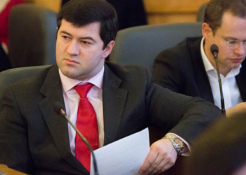 Глава фискальной службы обвинил своего заместителя в коррупции