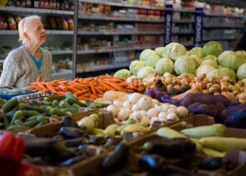 В России определили список продуктов, которые будут выдаваться по карточкам для малоимущих