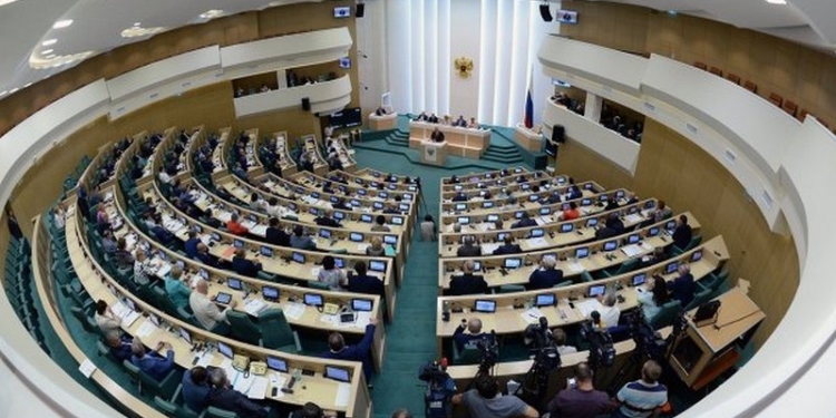 Путин запросил у Совфеда разрешение на использование российской армии за рубежом