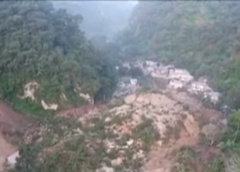 ​В Гватемале оползень накрыл полтысячи человек