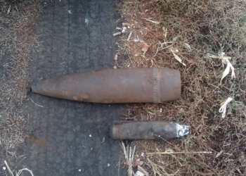 Николаевские спасатели уничтожили 2 артиллерийских снаряда, которые «отдала» земля в Арбузинском районе