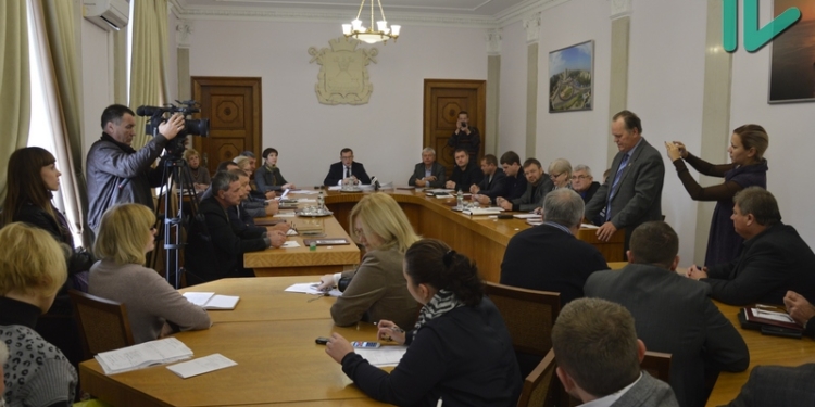 На исполкоме приняли решение демонтировать 32 рекламных конструкции в Николаеве