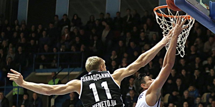 МБК «Николаев» проиграл дома «Черкасским мавпам»