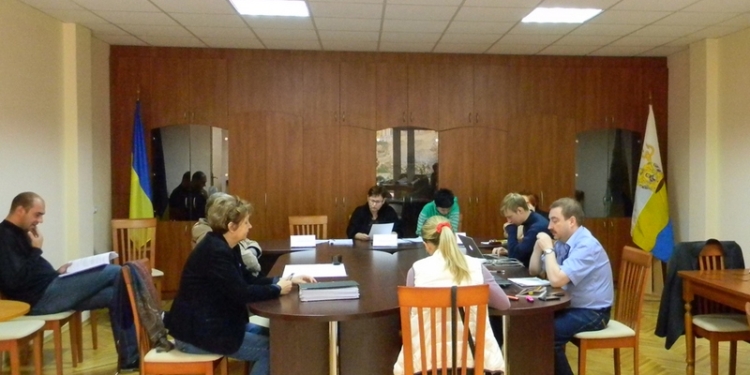 Николаевская областная ТИК зарегистрировала двух кандидатов от УКРОПа на одном округе