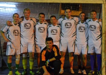 По-товарищески: сборная Лиги уличного футбола обыграла команду «Купол» 79-й Николаевской отдельной аэромобильной бригады