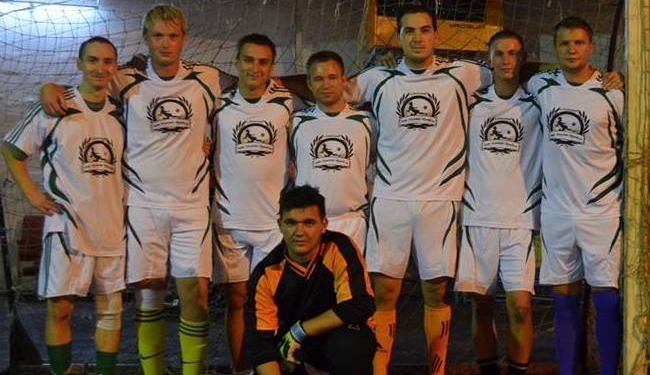 По-товарищески: сборная Лиги уличного футбола обыграла команду «Купол» 79-й Николаевской отдельной аэромобильной бригады