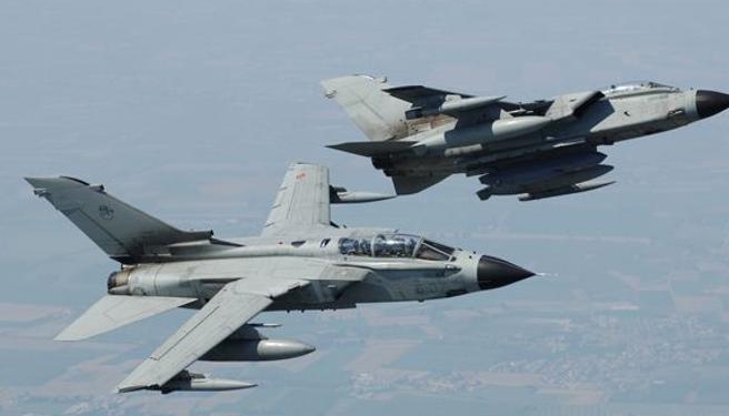 Пилотам истребителей НАТО разрешено атаковать самолеты РФ в случае возникновения “угрозы для жизни”