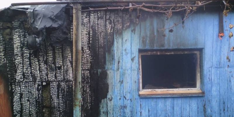 В Николаеве сгорела баня, хозпостройка и клетка с кроликами