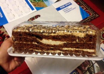 «Это не я»: о пироженках от «Нашего Края» для николаевских учителей Юрий Гранатуров ничего не знает