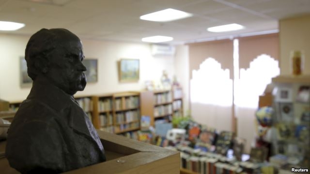 Сотрудники Библиотеки украинской литературы в Москве обвиняют следователей в подтасовке фактов