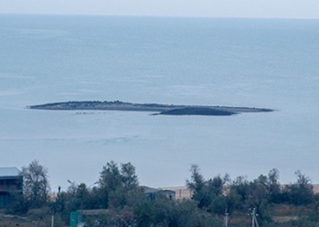Извержение грязевого вулкана: в Азовском море появился остров