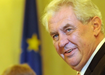 В русском ресторане под “крокодила Гену”. Как президент Чехии отпраздновал день рождения