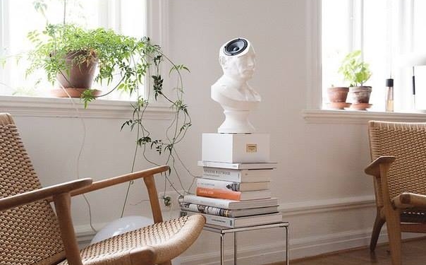 Реальный вынос мозга. Из Путина сделали…звуковую колонку