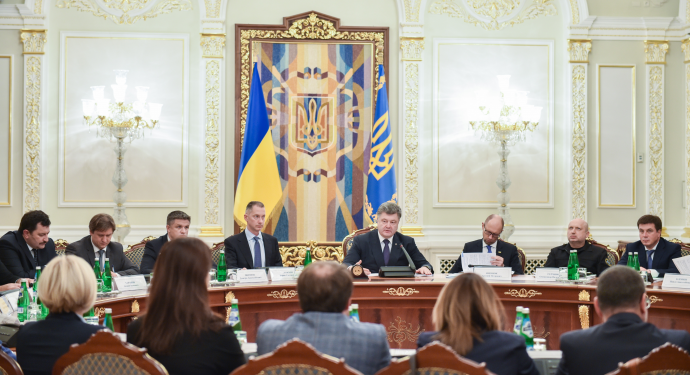 Порошенко – депутатам: Найдите в себе мужество и примите решение об отмене депутатской и судейской неприкосновенности