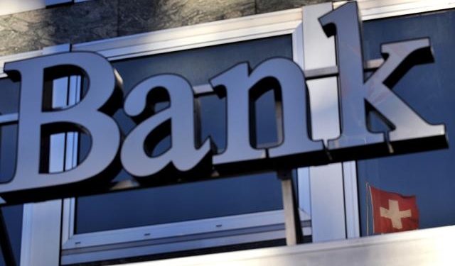 Швейцарские банки UBS и Сredit Suisse начали массово закрывать счета российским клиентам