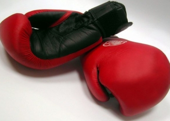 Украинец Постол стал чемпионом мира по боксу по версии WBC