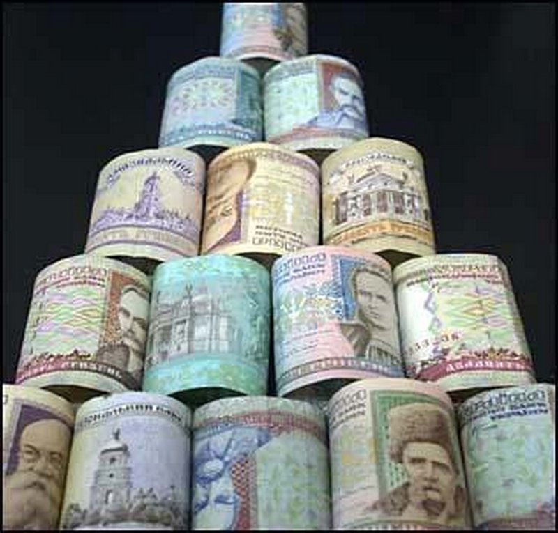 НБУ назвал количество налички в Украине: по 70 банкнот и 293 монетки на человека 1