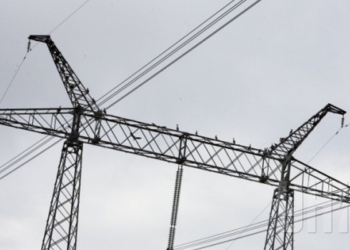 Неизвестные возле Чонгара взорвали две электроопоры, которые подают электричество в Крым