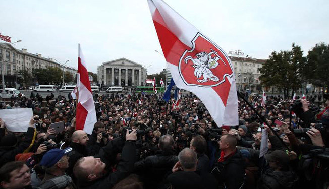 «Лукашенко, тебя ждет Майдан». Накануне президентских выборов в Беларуси прошел массовый митинг