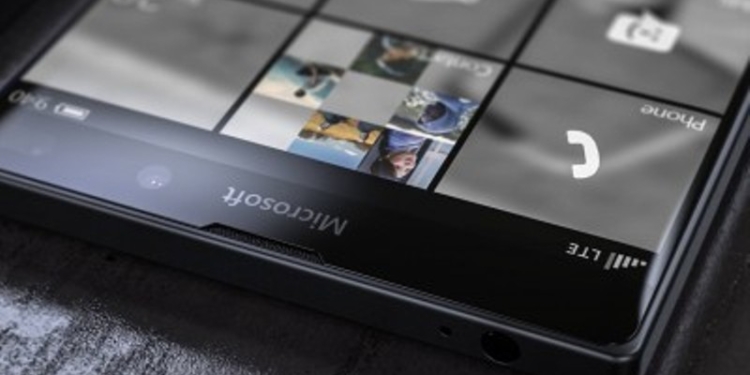 Корпорация Microsoft запатентовала смартфон с возможностью смены операционной системы